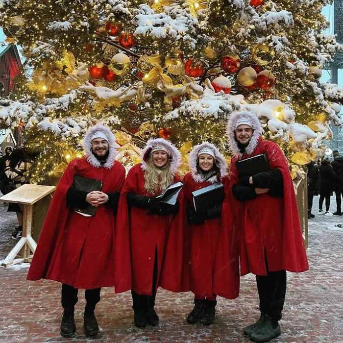 Live Holiday Music - The Candy Cane Carollers