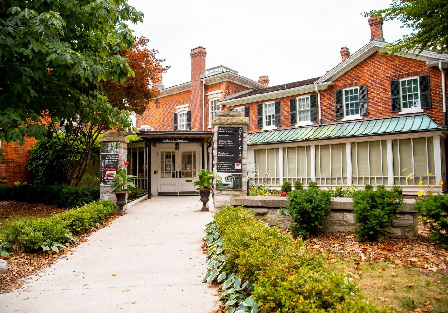 Entertainment & Leisure